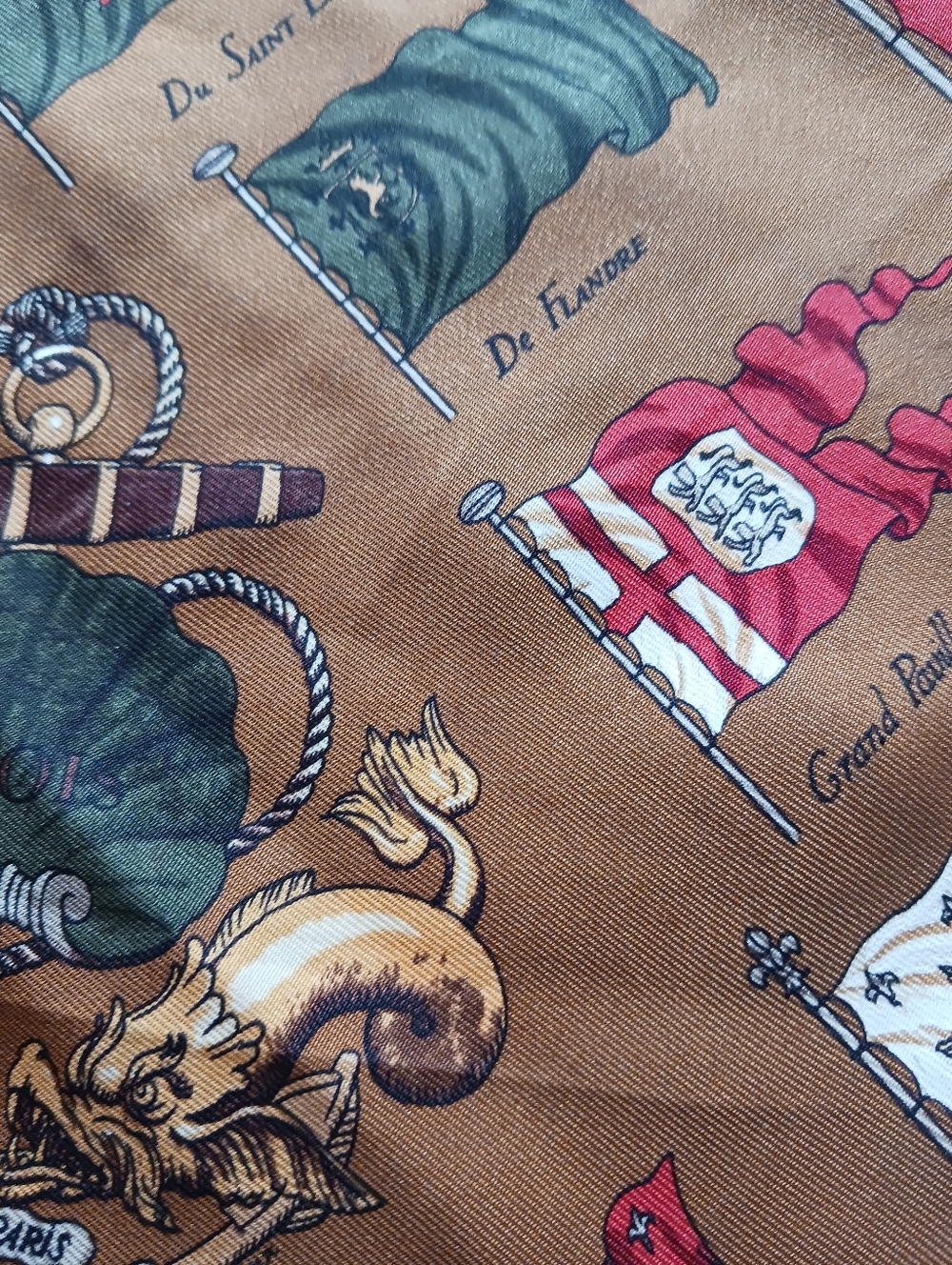 Hermes Silk Handkerchief , Silk Scarf. Vintage.+ Free Gift 2 Vintage Silk Scarf - Picture 8 of 13